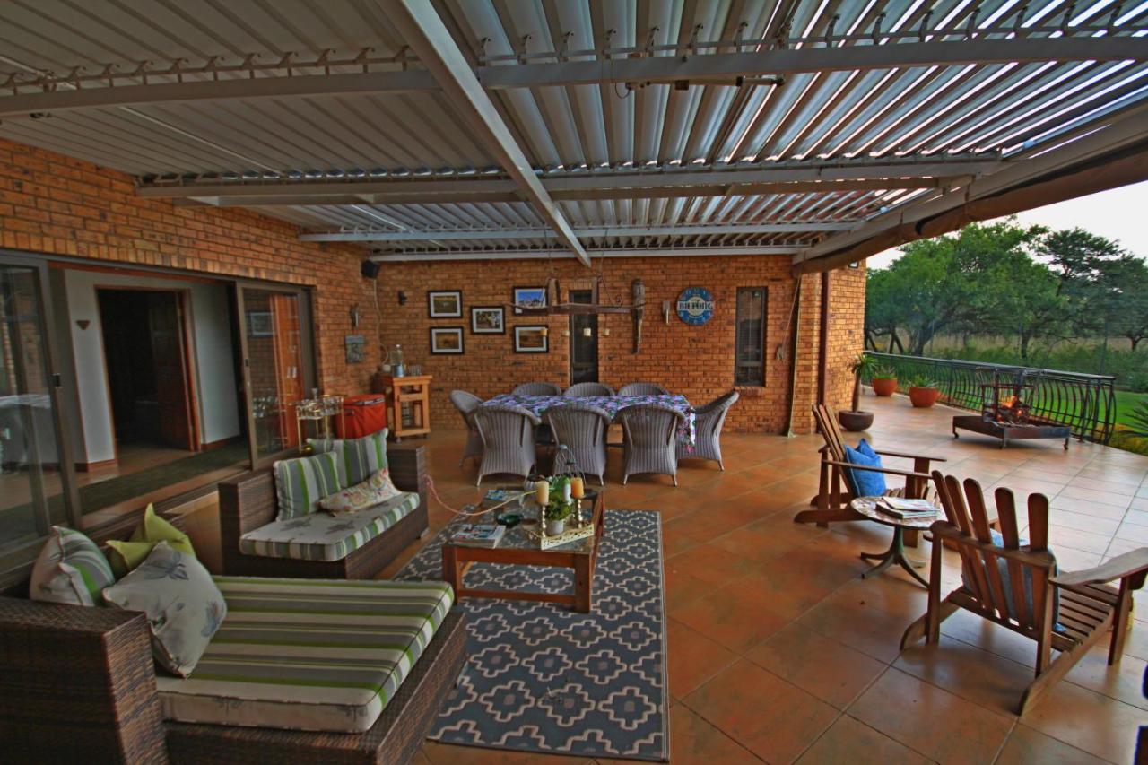 Karee & Wild Olive Guest Lodge Hekpoort Exteriör bild
